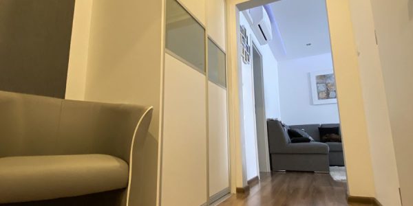 Rekonštrukcia, rekonštrukcia bytu Trnava, obklady, kúpeľňa, stavaný nábytok, Hlohovec, Piešťany, Leopoldov, Sereď