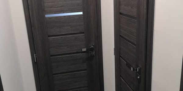 Interiérové dvere, rámové dvere, kľučka, sivé dvere, erkado, milla, jaseň grafit, presklenné