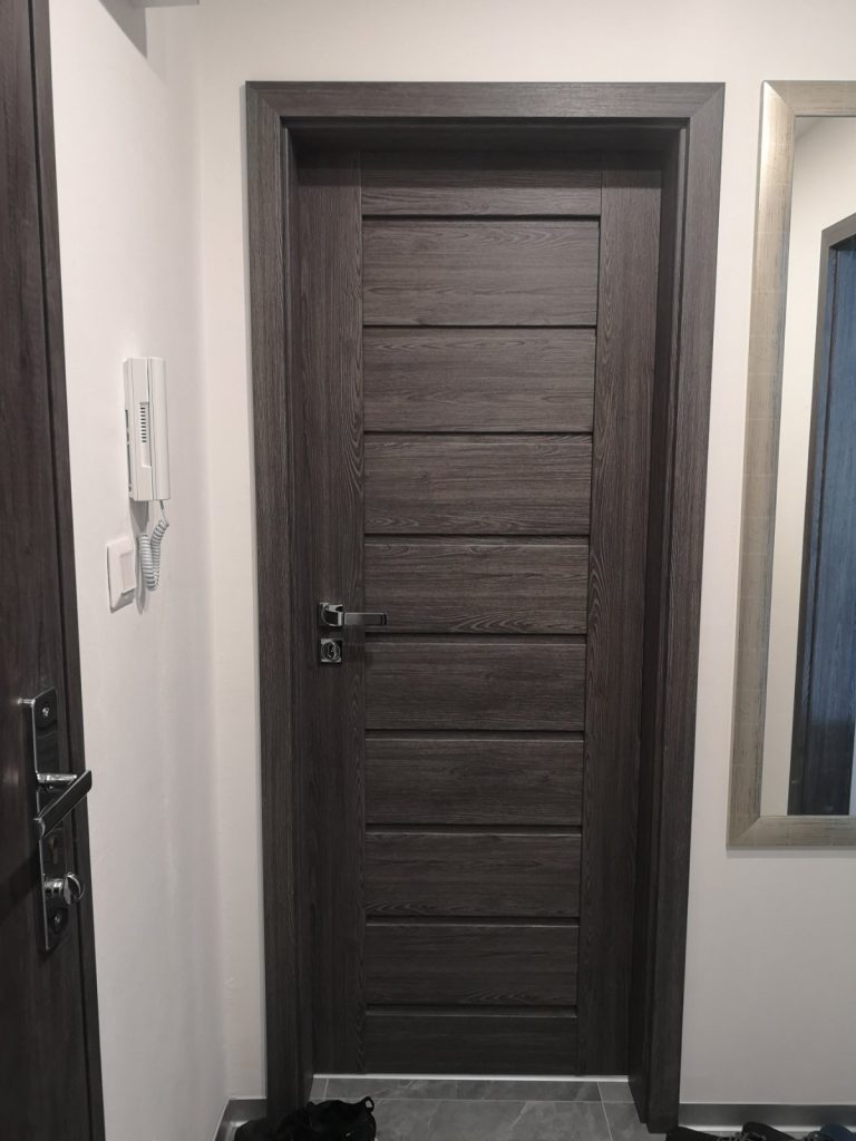 Interiérové dvere, rámové dvere, kľučka, sivé dvere, erkado, milla, jaseň grafit, presklenné