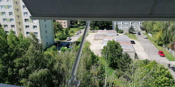 Výsuvná balkónová markíza, markíza Union-B, tieniaca technika, tienenie, Rekomplett, Trnava, Nitra, Hlohovec, Piešťany, Sereď,