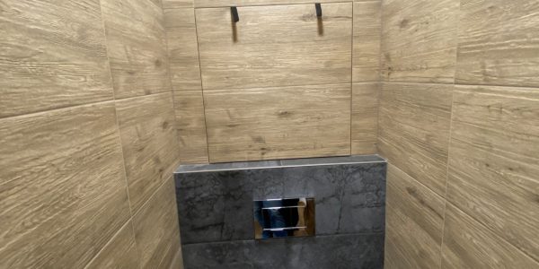 Rekonštrukcia kuchyne, prerábka bytu REKOMPLETT Trnava, dvere, podlahy, dlažba, sprchový kút