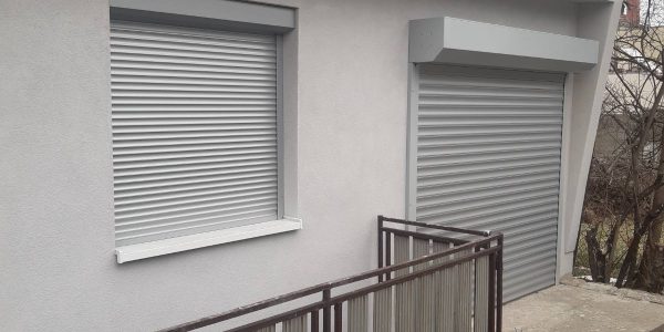 Rolovacie garážové brány, hliníkové brány, Rekomplett, Trnava