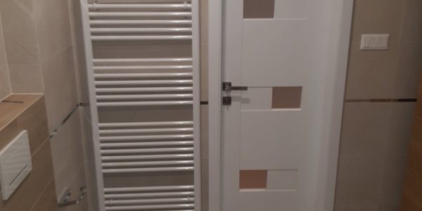 Dodávka a montáž - kúpelňa, podlahy, schodisko, interiérové dvere, zrkadlá, Rekomplett, Trnava, rekonštrukcie