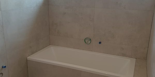 obkladanie, obklady, kupelna, rekonštrukcie, prerábky, rekomplett, trnava, toaleta, kúpeľňa