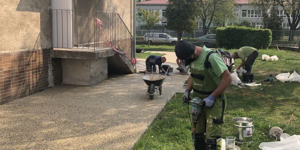 rekonštrukcie bytov a domov, rekomplett, trnava, dodávka a montáž, kamenný koberec