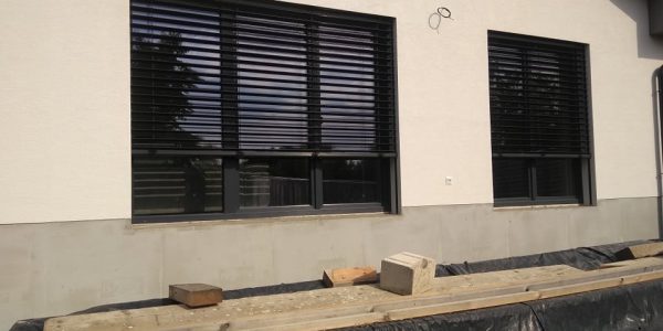 rekonštrukcie bytov a domov, rekomplett, trnava, dodávka a montáž, vonkajšie žalúzie