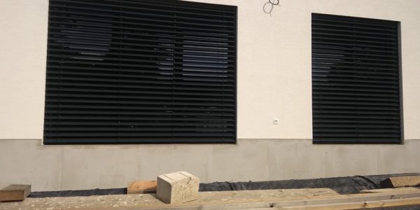 rekonštrukcie bytov a domov, rekomplett, trnava, dodávka a montáž, vonkajšie žalúzie