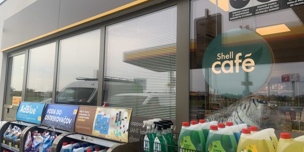 rekonštrukcie bytov a domov, rekomplett, trnava, dodávka a montáž, žalúzie