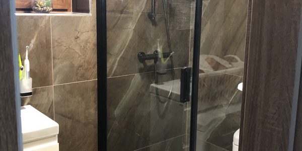 rekonštrukcie bytov a domov, rekomplett, trnava, dodávka a montáž, kúpeľňa