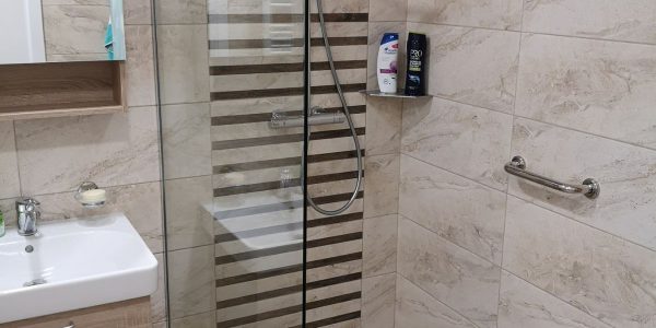 rekonštrukcie bytov a domov, rekomplett, trnava, dodávka a montáž, kúpeľňa