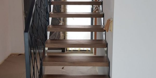 rekomplett, trnava, samonosne schodisko, zelezna konstrukcia, schody