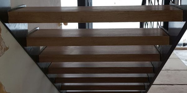 rekomplett, trnava, samonosne schodisko, zelezna konstrukcia, schody