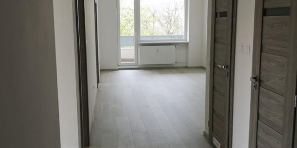 rekonštrukcia bytu, kúpeľňa, kuchyňa, obývačka, toaleta, rekomplett, trnava, prerábky, interiérové dvere