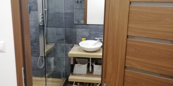 rekonštrukcia bytu, kúpeľňa, kuchyňa, obývačka, toaleta, rekomplett, trnava, prerábky, interiérové dvere