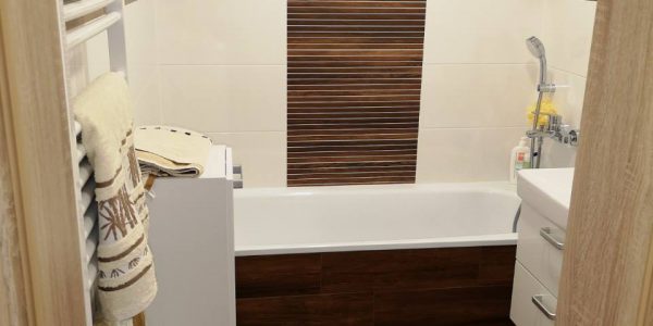 rekonštrukcia bytu, kúpeľňa, kuchyňa, pbývačka, toaleta, rekomplett, trnava, prerábky, interiérové dvere