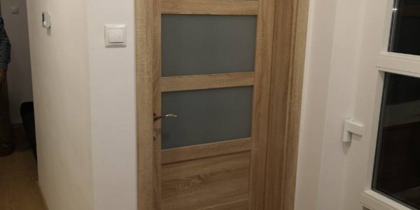 rekonštrukcia bytu, kúpeľňa, kuchyňa, pbývačka, toaleta, rekomplett, trnava, prerábky, interiérové dvere