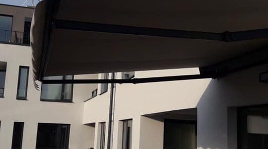 markíza, tienenie, rekomplett