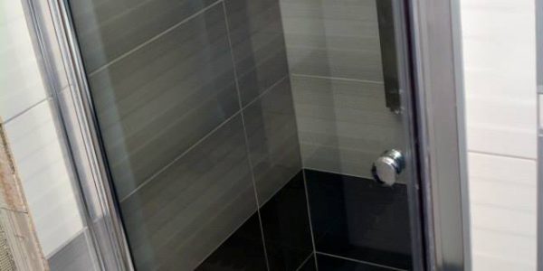 rekonštrukcia bytu, kúpeľňa, kuchyňa, pbývačka, toaleta, rekomplett, trnava, prerábky, interiérové dvere