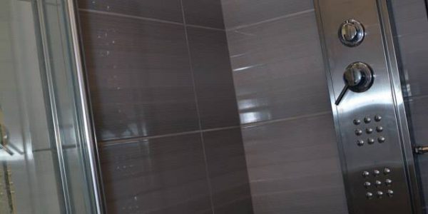 rekonštrukcia bytu, kúpeľňa, kuchyňa, pbývačka, toaleta, rekomplett, trnava, prerábky, interiérové dvere