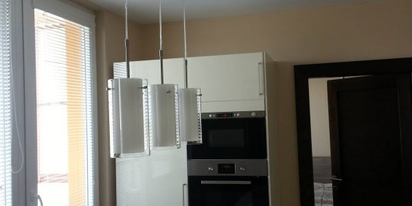 rekonštrukcia bytu, kúpeľňa, kuchyňa, pbývačka, toaleta, rekomplett, trnava, prerábky, interiérové dvere