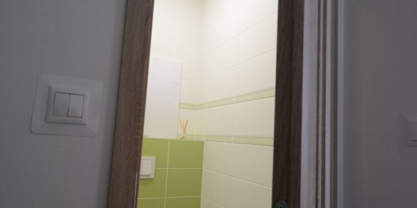 rekonštrukcia bytu, kúpeľňa, kuchyňa, pbývačka, toaleta, rekomplett, trnava, prerábky, interiérové dvere