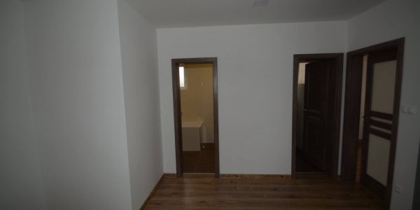 rekonštrukcia bytu, kúpeľňa, kuchyňa, pbývačka, toaleta, rekomplett, trnava, prerábky, interiérové dvere