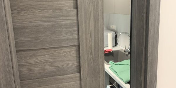 rekonštrukcia bytu, kúpeľňa, kuchyňa, pbývačka, toaleta, rekomplett, trnava, prerábky, interiérové dvere