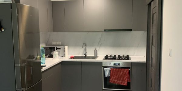 rekonštrukcia bytu, kúpeľňa, kuchyňa, pbývačka, toaleta, rekomplett, trnava, prerábky, interiérové dvere