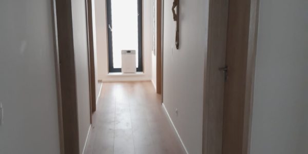 rekonštrukcia bytu, kúpeľňa, kuchyňa, pbývačka, toaleta, rekomplett, trnava, prerábky, interiérové dvere