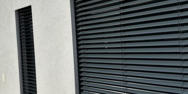 dodávka montáž, okná a dvere, vonkajšie žalúzie, rekomplett, trnava