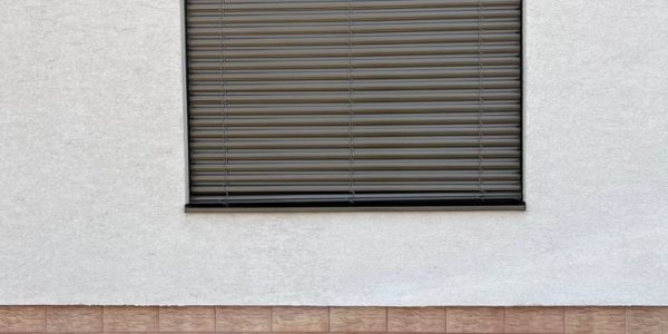 vonkajšie exteriérové žalúzie, dodávka a montáž, Rekomplett Trnava, vonkajšie tienenie na okná