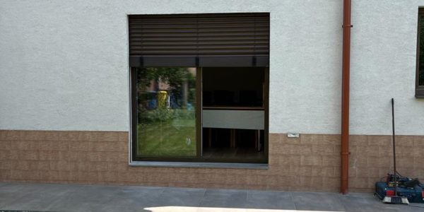 vonkajšie exteriérové žalúzie, dodávka a montáž, Rekomplett Trnava, vonkajšie tienenie na okná, francúzske okná