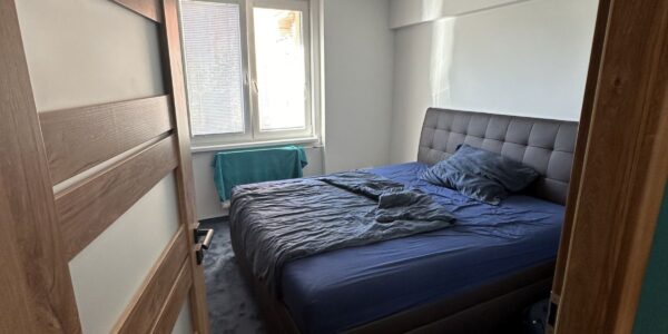 realizacie_rekomplett_trnava_foto_po_rekonstrukcii_bytu_kompletna_rekonstrukcia_kuchyna_kupelna_chodba_bytove_jadro1