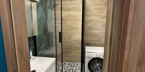 realizacie_rekomplett_trnava_foto_po_rekonstrukcii_bytu_kompletna_rekonstrukcia_kuchyna_kupelna_chodba_bytove_jadro4