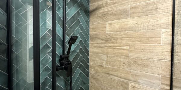 realizacie_rekomplett_trnava_foto_po_rekonstrukcii_bytu_kompletna_rekonstrukcia_kuchyna_kupelna_chodba_bytove_jadro5