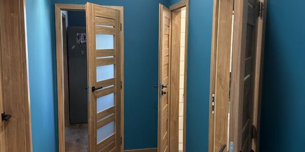 realizacie_rekomplett_trnava_foto_po_rekonstrukcii_bytu_kompletna_rekonstrukcia_kuchyna_kupelna_chodba_bytove_jadro9